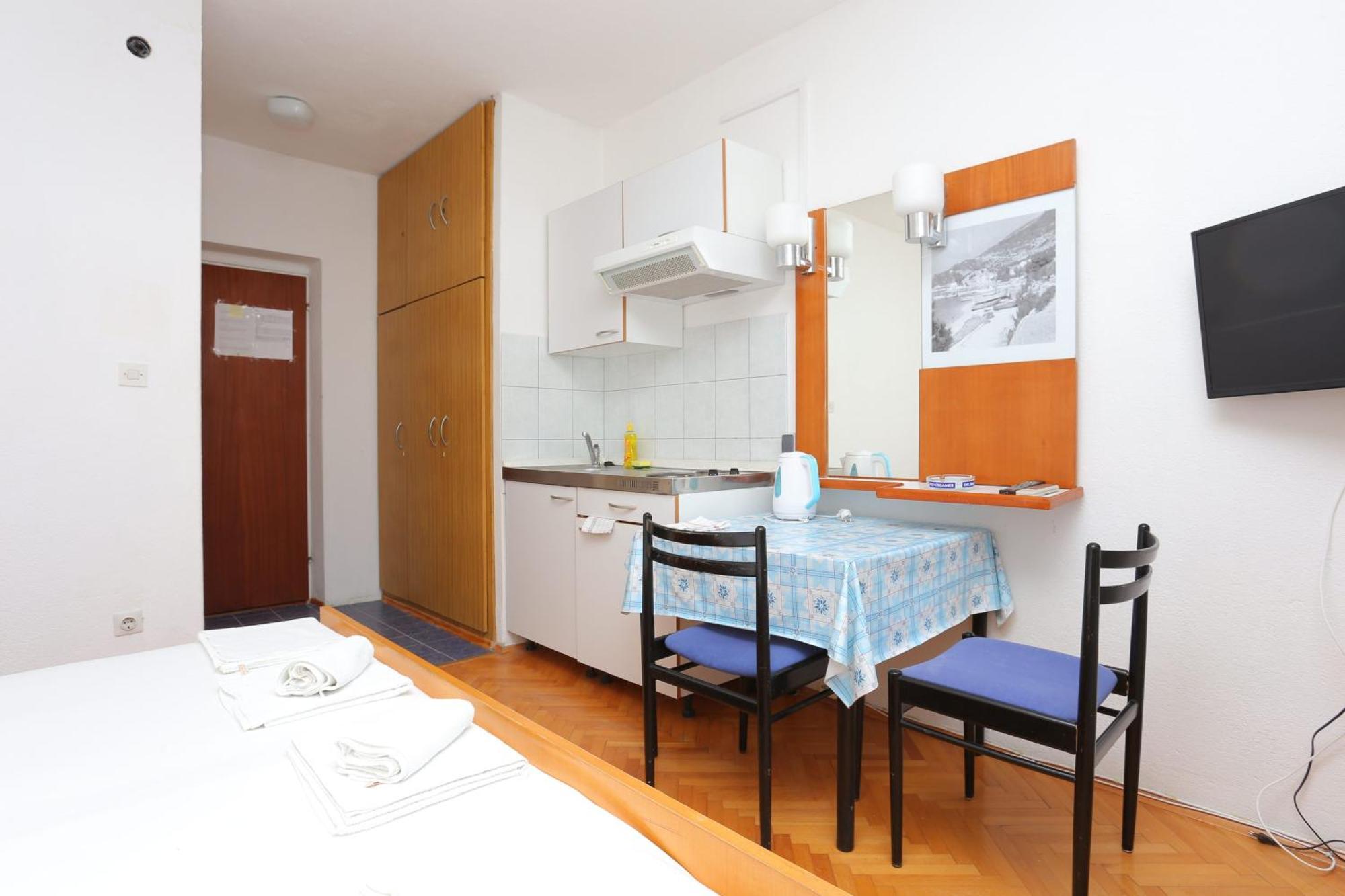 Apartments With A Parking Space Baska Voda, Makarska - 6773 المظهر الخارجي الصورة