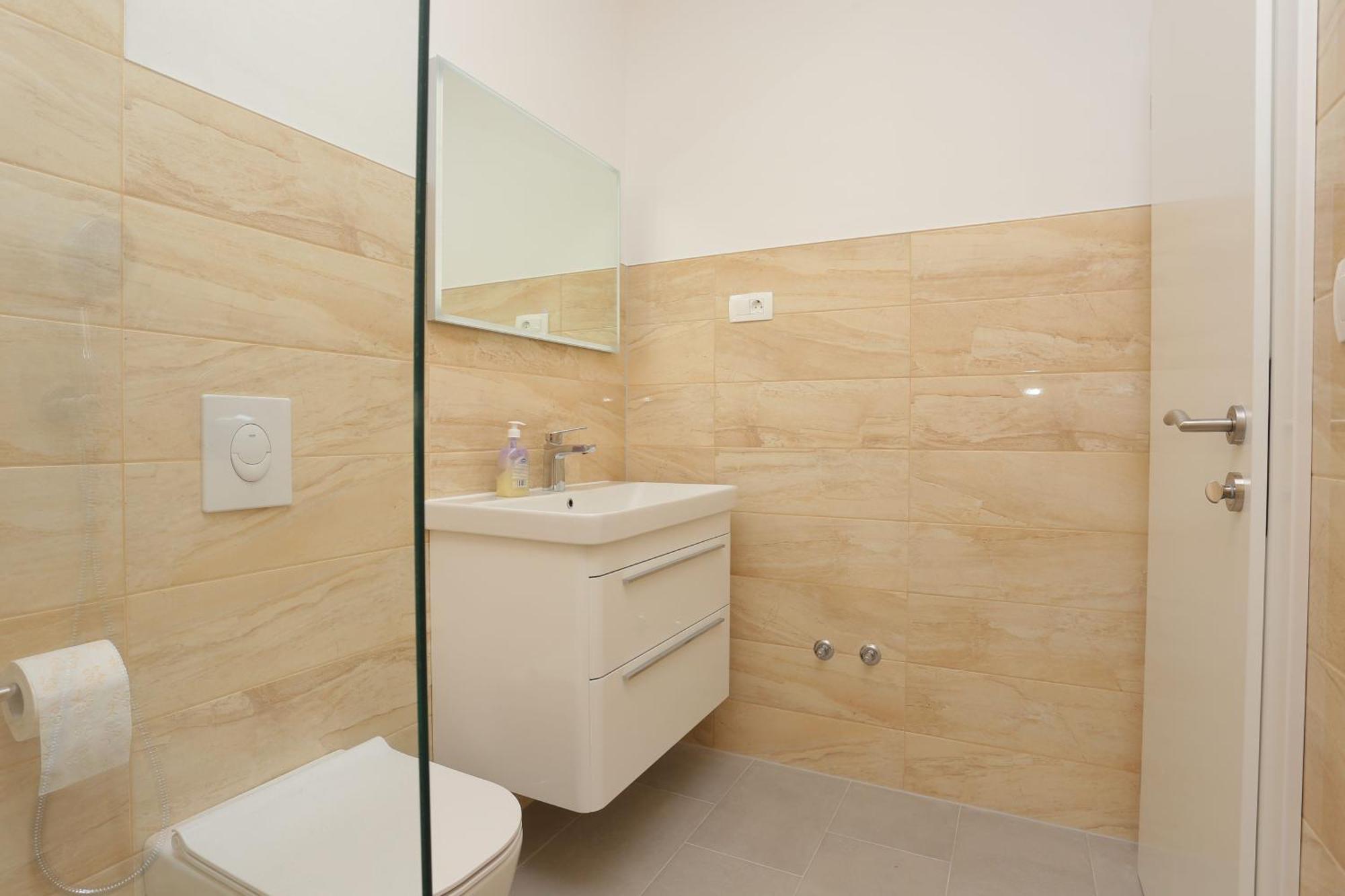 Apartments With A Parking Space Baska Voda, Makarska - 6773 المظهر الخارجي الصورة