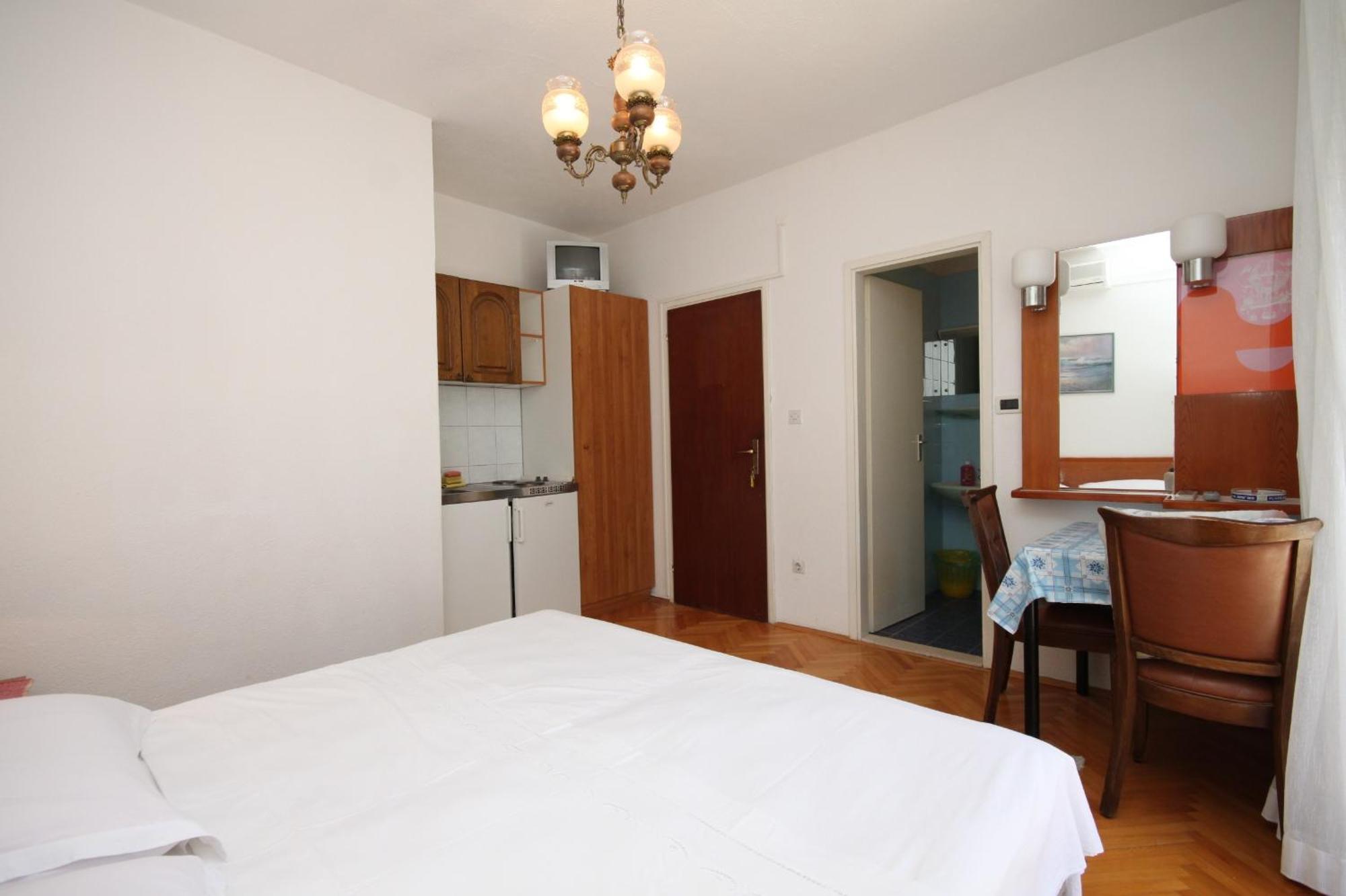 Apartments With A Parking Space Baska Voda, Makarska - 6773 الغرفة الصورة